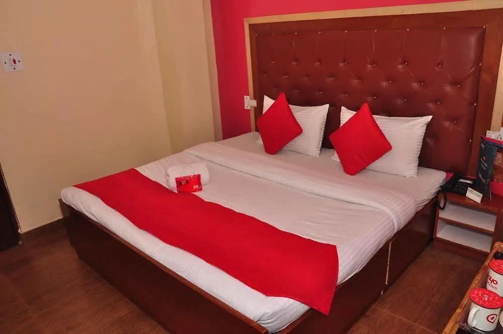 Oyo Rooms Old Bus Stand Shimla 3*,  India